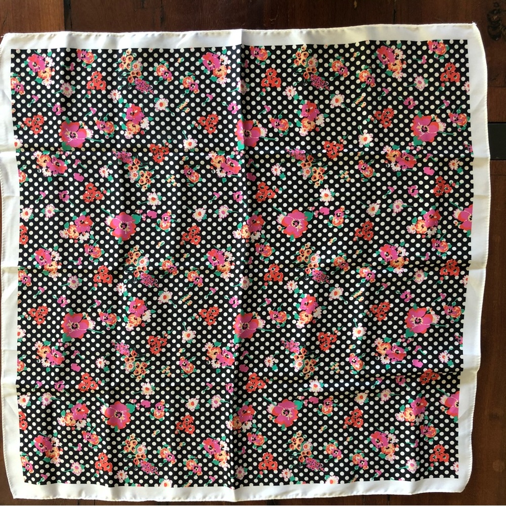 Silky scarf